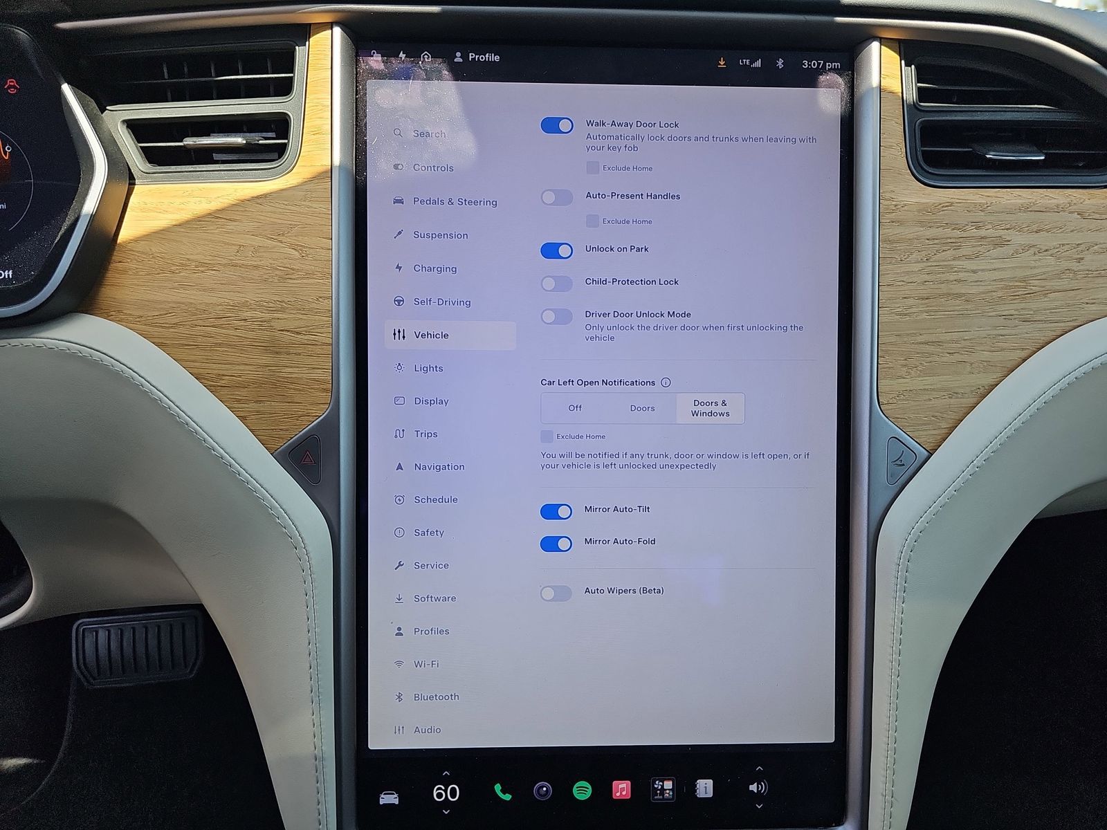 2020 Tesla Model S Long Range - Photo 26