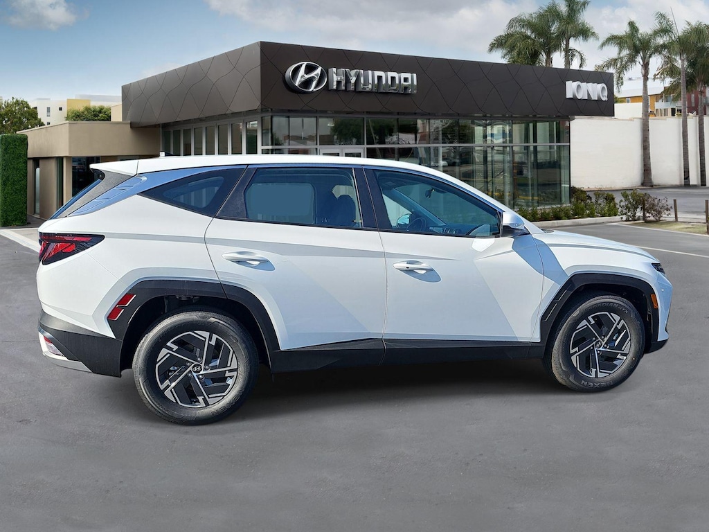 New 2026 Hyundai Tucson Hybrid SE SUV