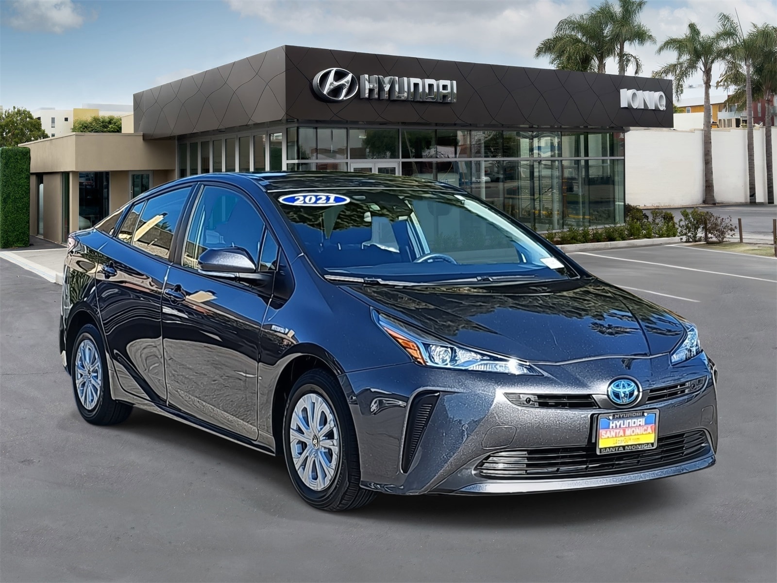 2021 Toyota Prius LE
