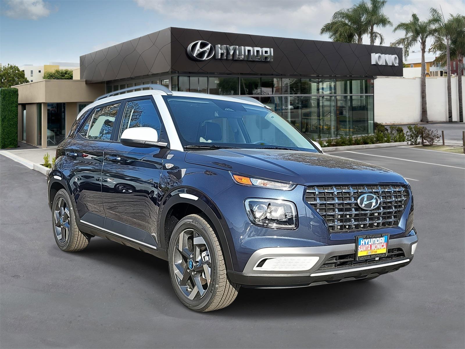 2026 Hyundai Venue SEL w/ 2-Tone Roof IVT's photo