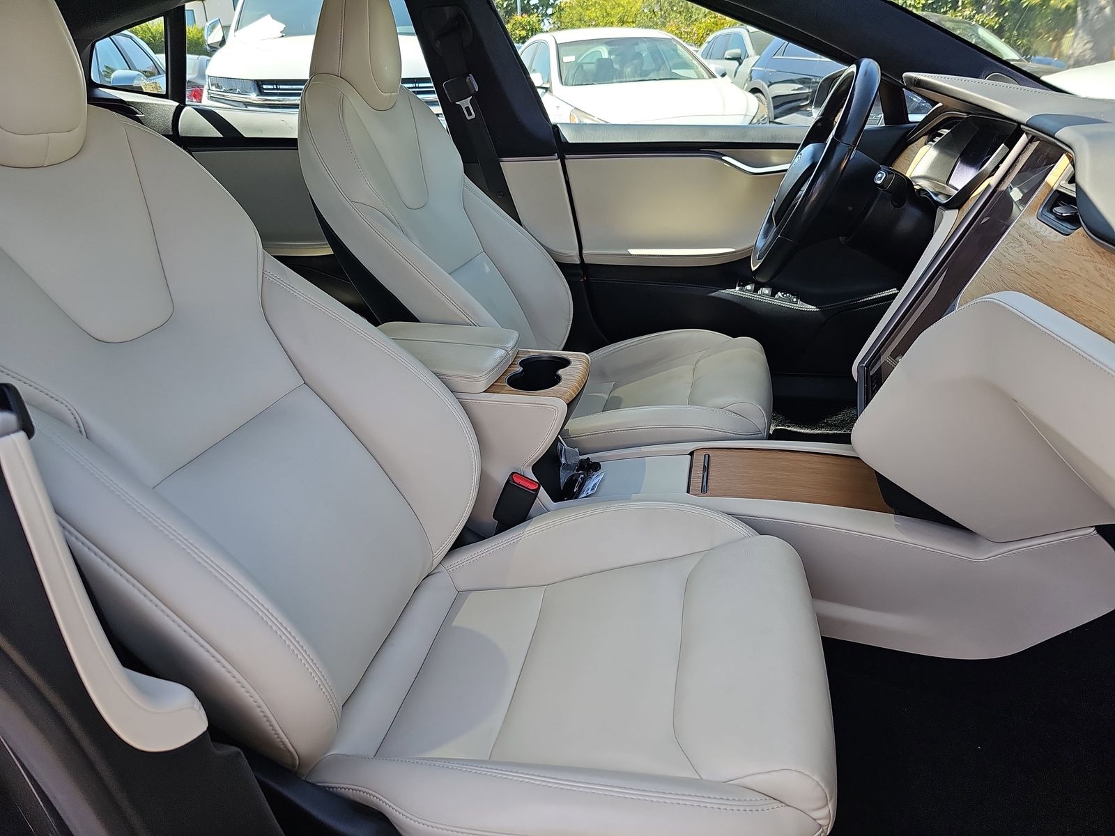 2020 Tesla Model S Long Range - Photo 10