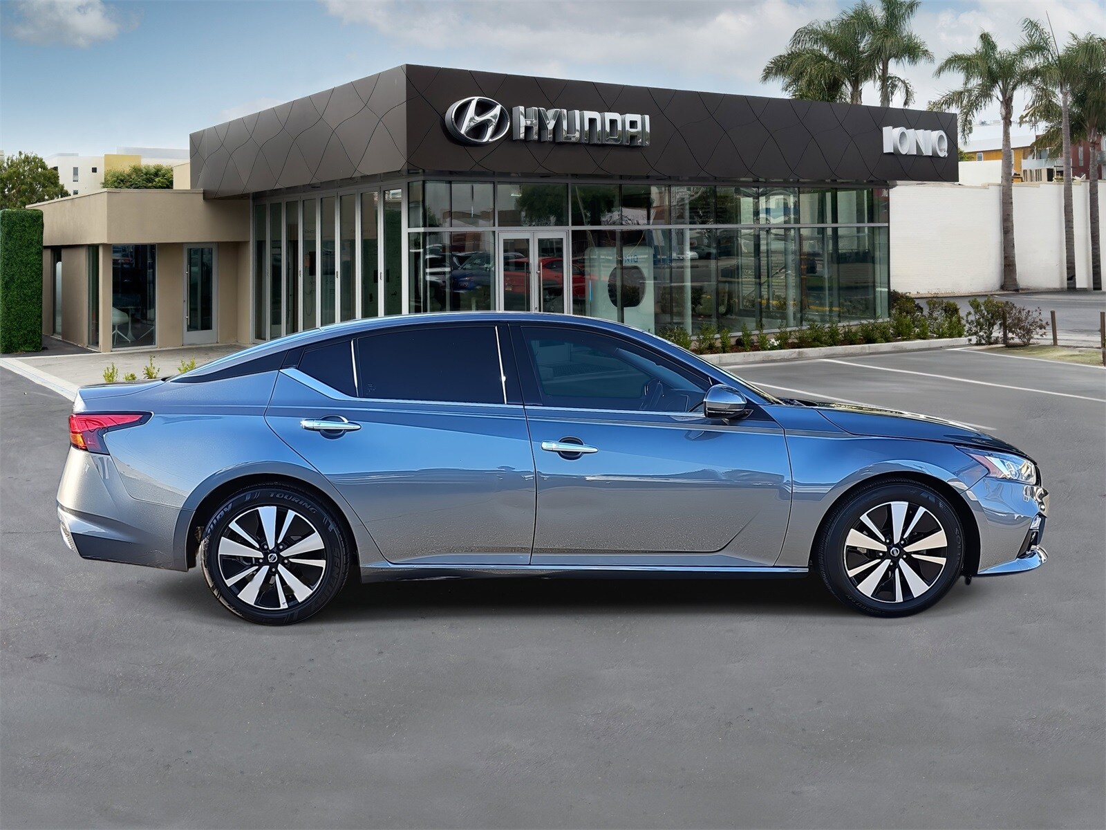 Used 2019 Nissan Altima SL with VIN 1N4BL4EV0KC225277 for sale in Santa Monica, CA