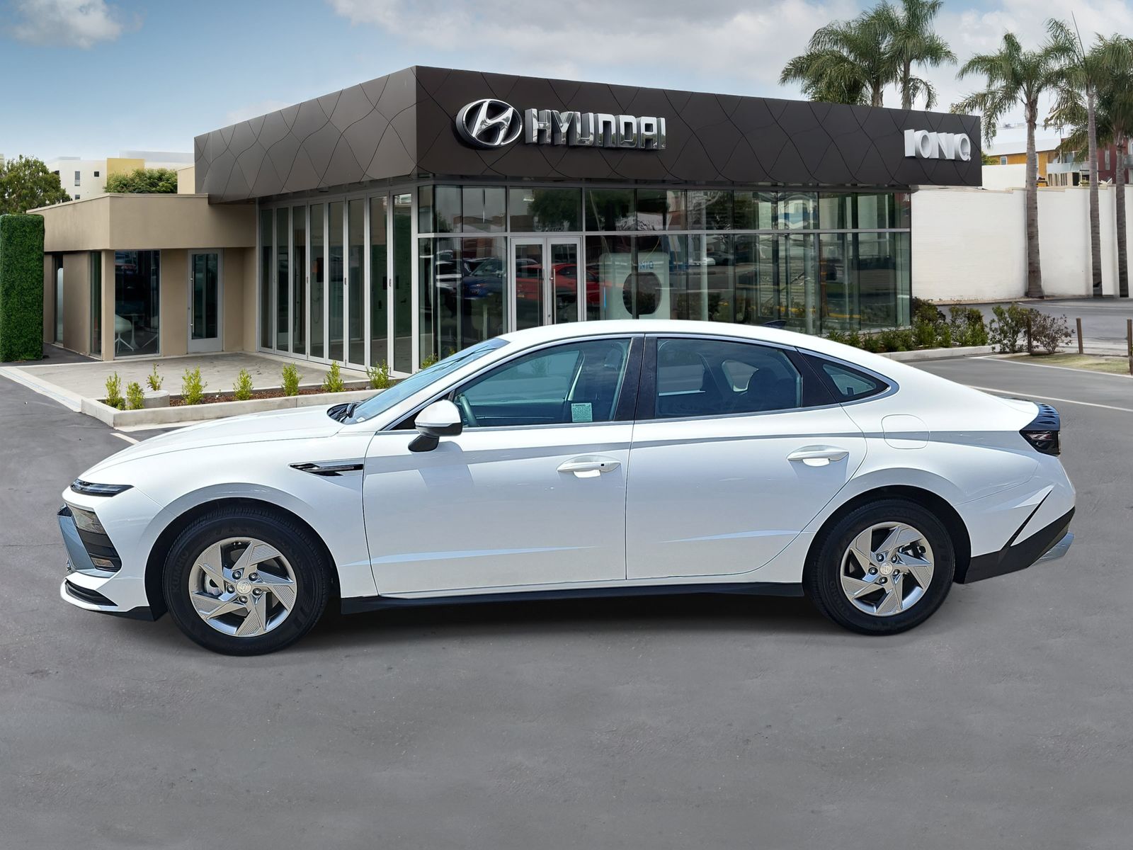2026 Hyundai Sonata SE - Photo 6