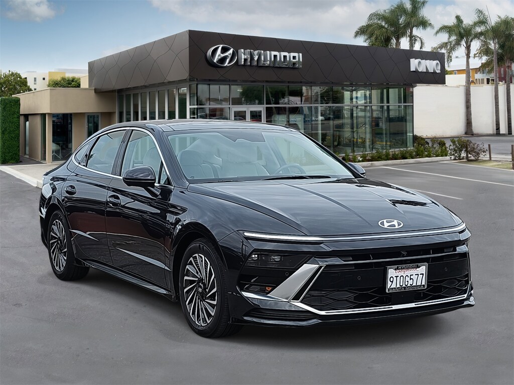 Certified 2025 Hyundai Sonata Hybrid Limited Sedan