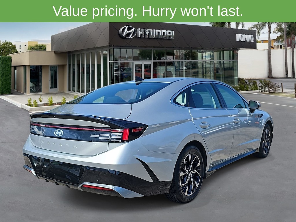 Used 2025 Hyundai Sonata SEL Sedan