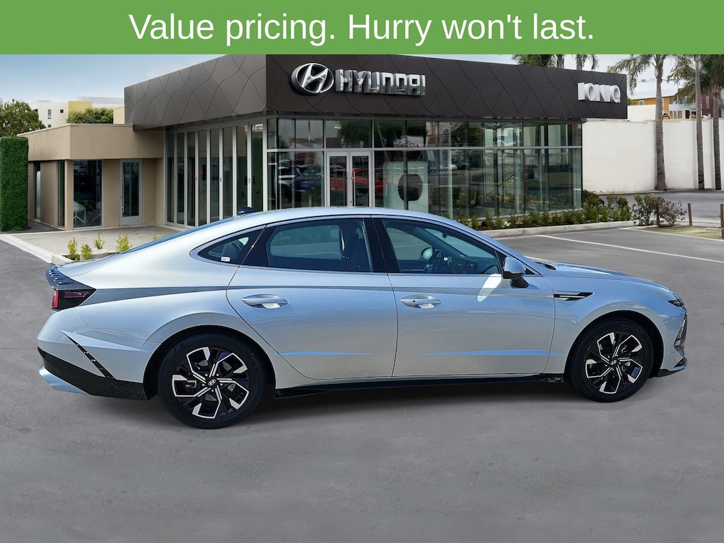 Used 2025 Hyundai Sonata SEL Sedan
