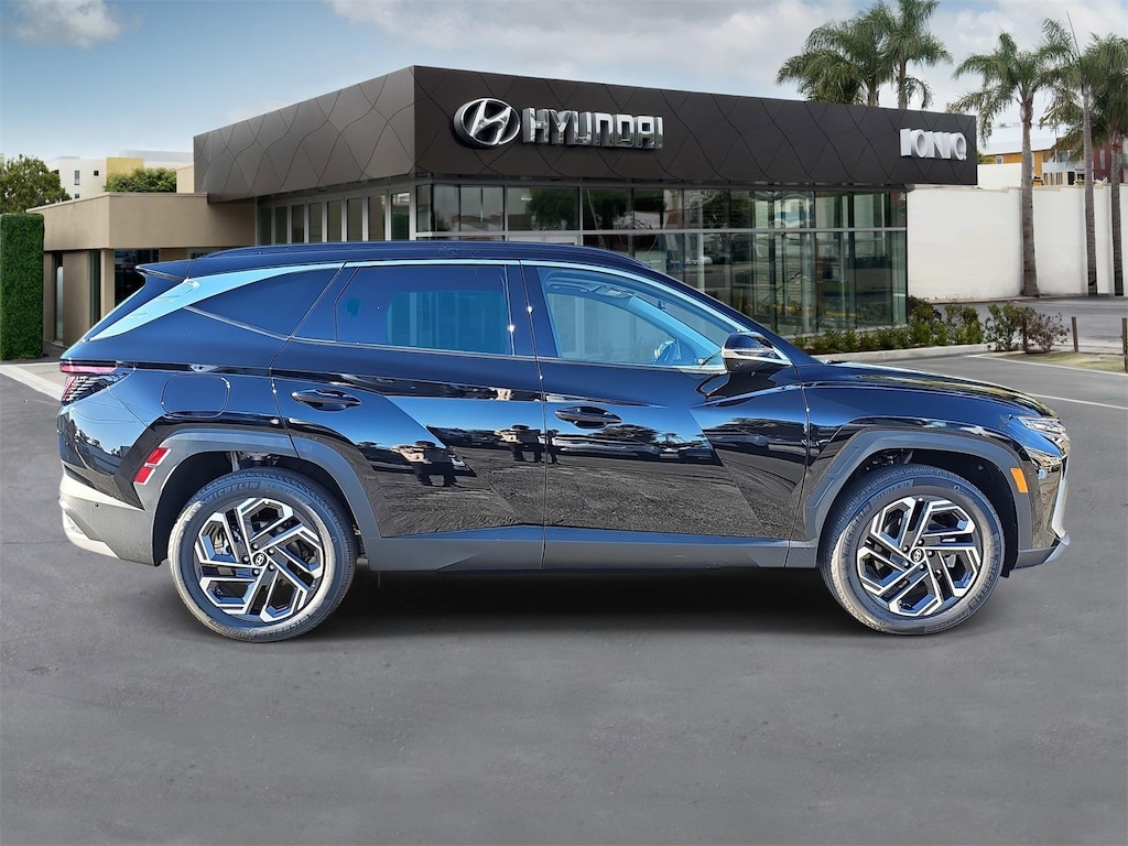 New 2025 Hyundai Tucson Plug-In Hybrid Limited SUV
