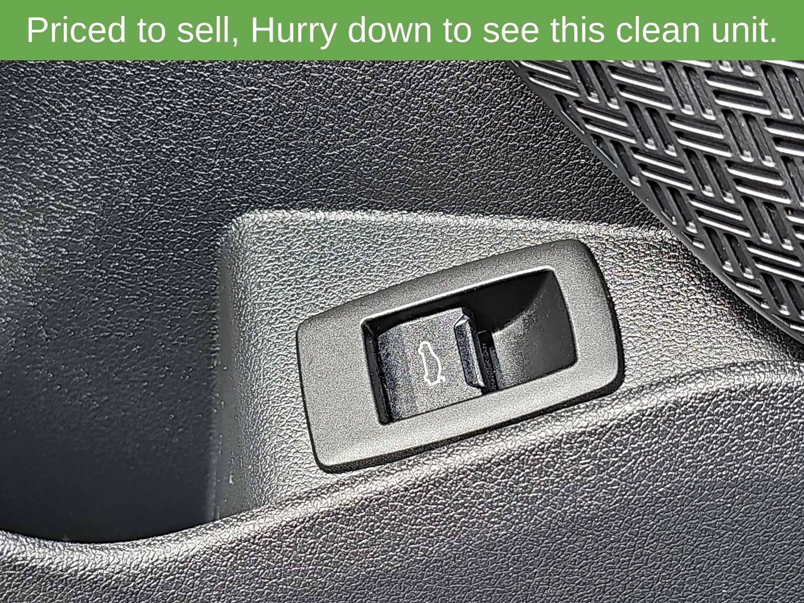 2024 BMW X1 28i - Photo 37