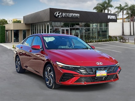 2025 Hyundai Elantra Hybrid Limited Sedan