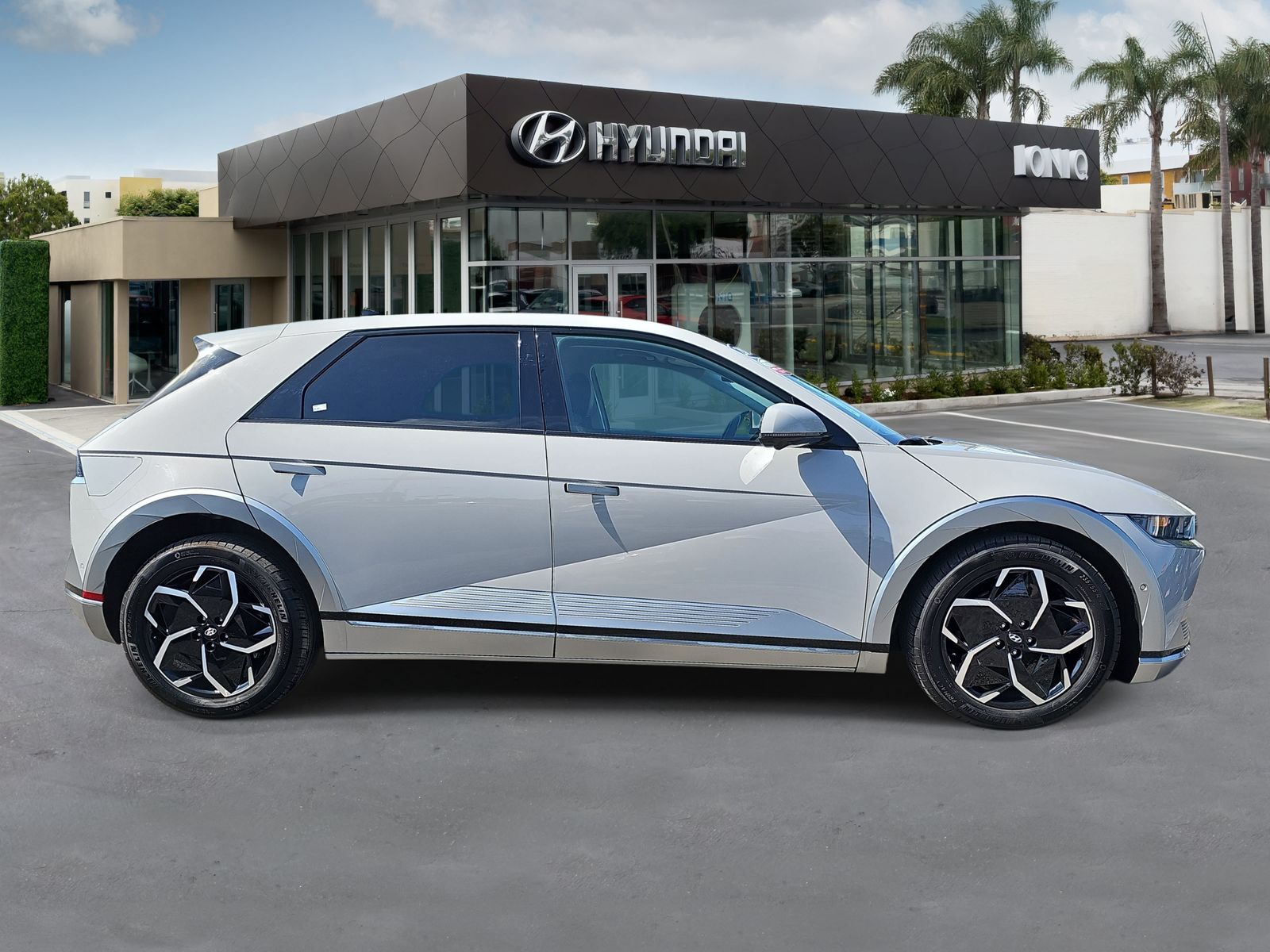 Certified 2024 Hyundai IONIQ 5 Limited with VIN KM8KR4DE2RU309319 for sale in Santa Monica, CA