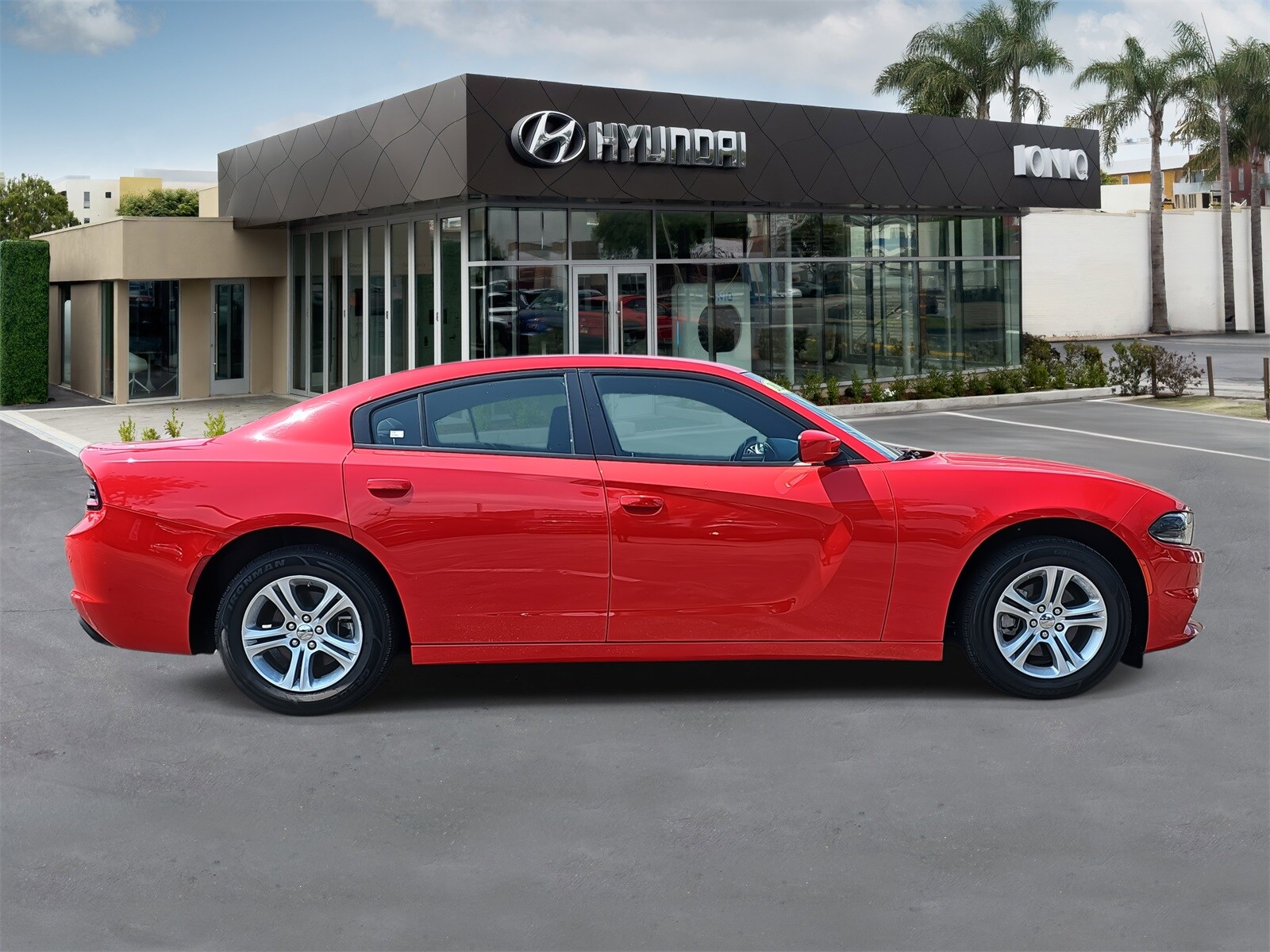 2022 Dodge Charger SXT photo 2