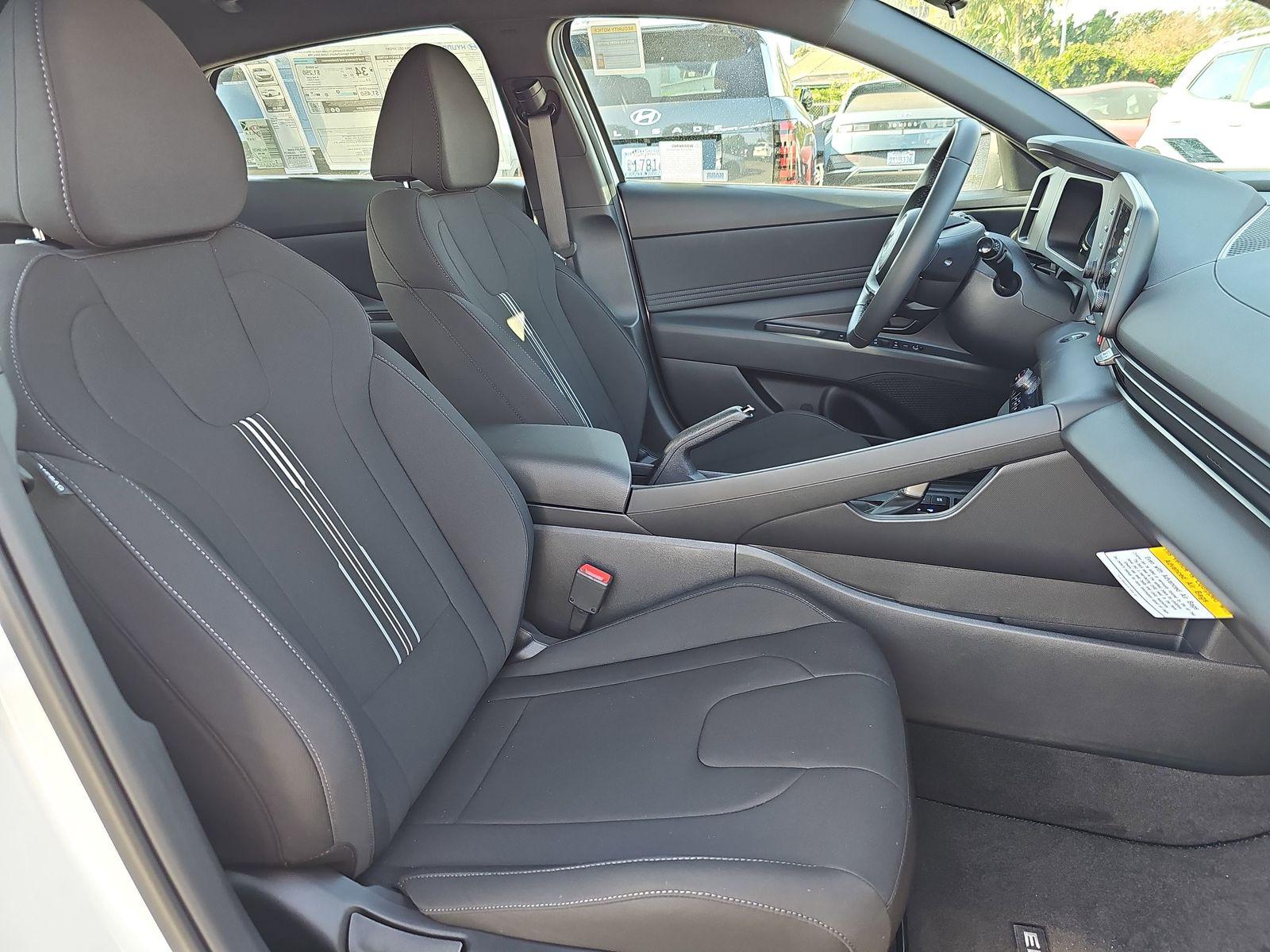 2026 Hyundai Elantra SEL Sport - Photo 10