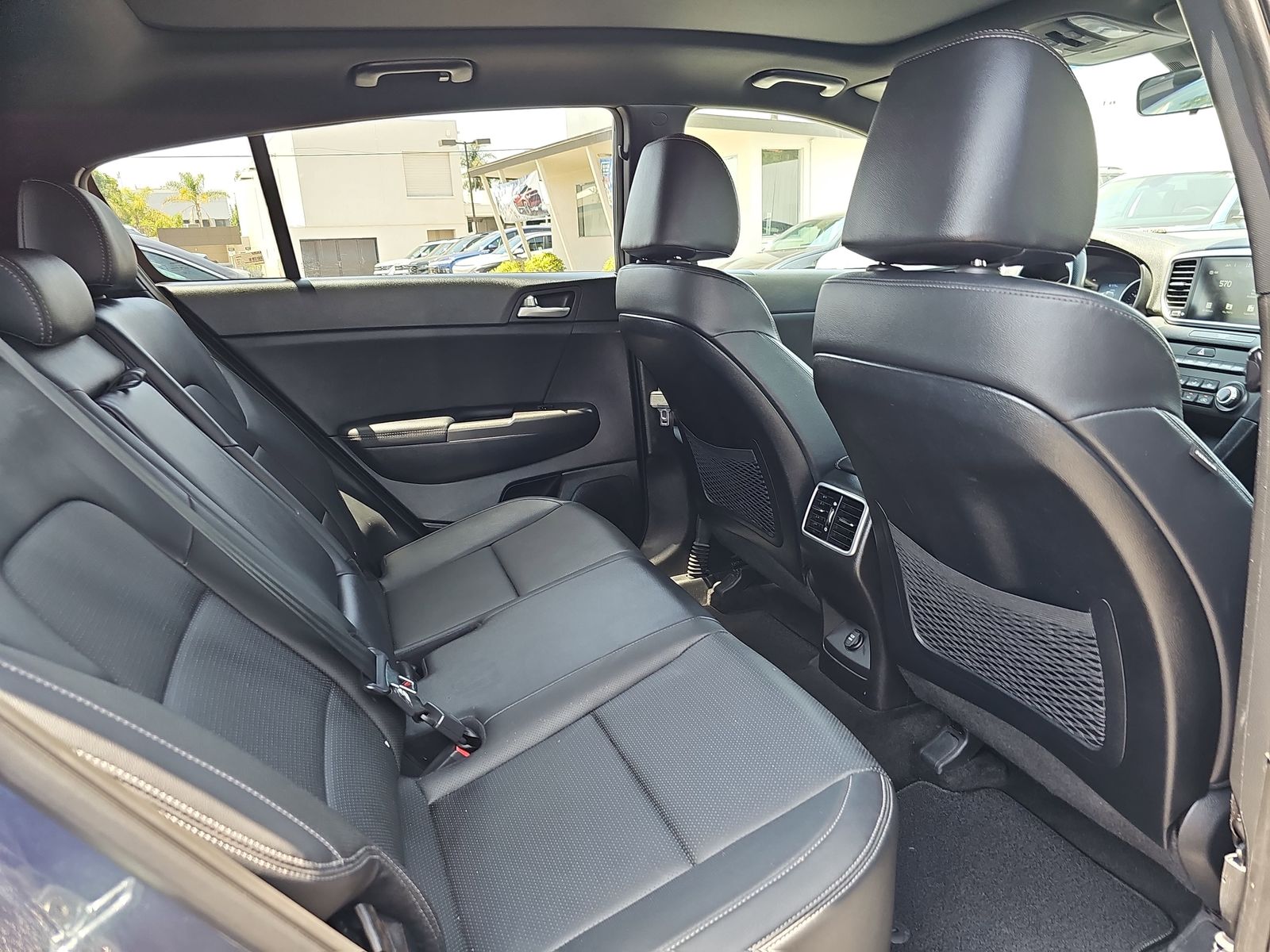 2022 Kia Sportage Nightfall - Photo 11