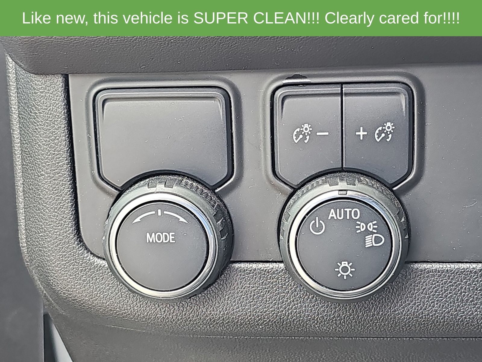 2023 Chevrolet Suburban Premier - Photo 32