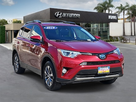 2018 Toyota RAV4 Hybrid XLE SUV