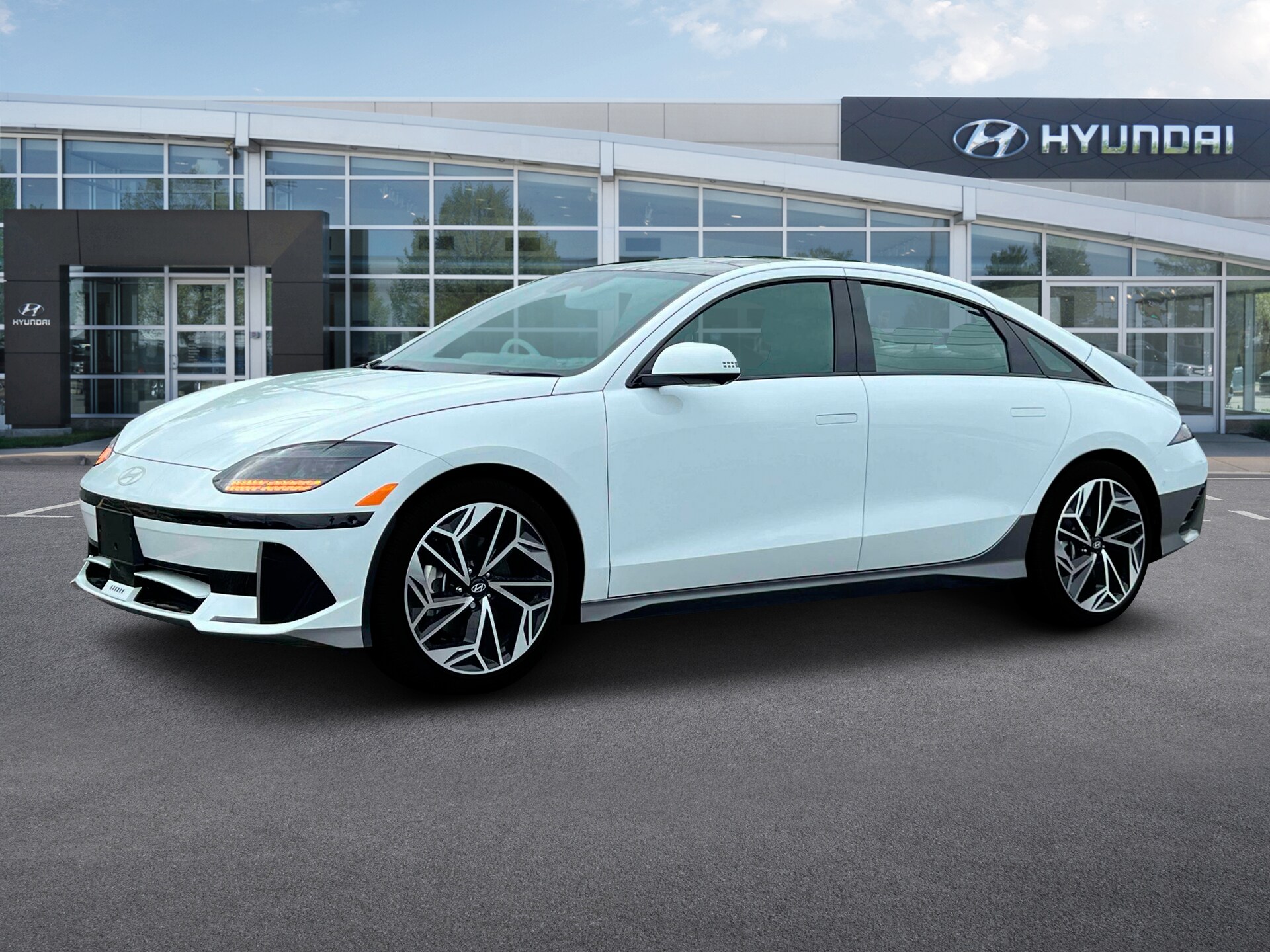 2025 Hyundai Ioniq 6 Limited photo 2