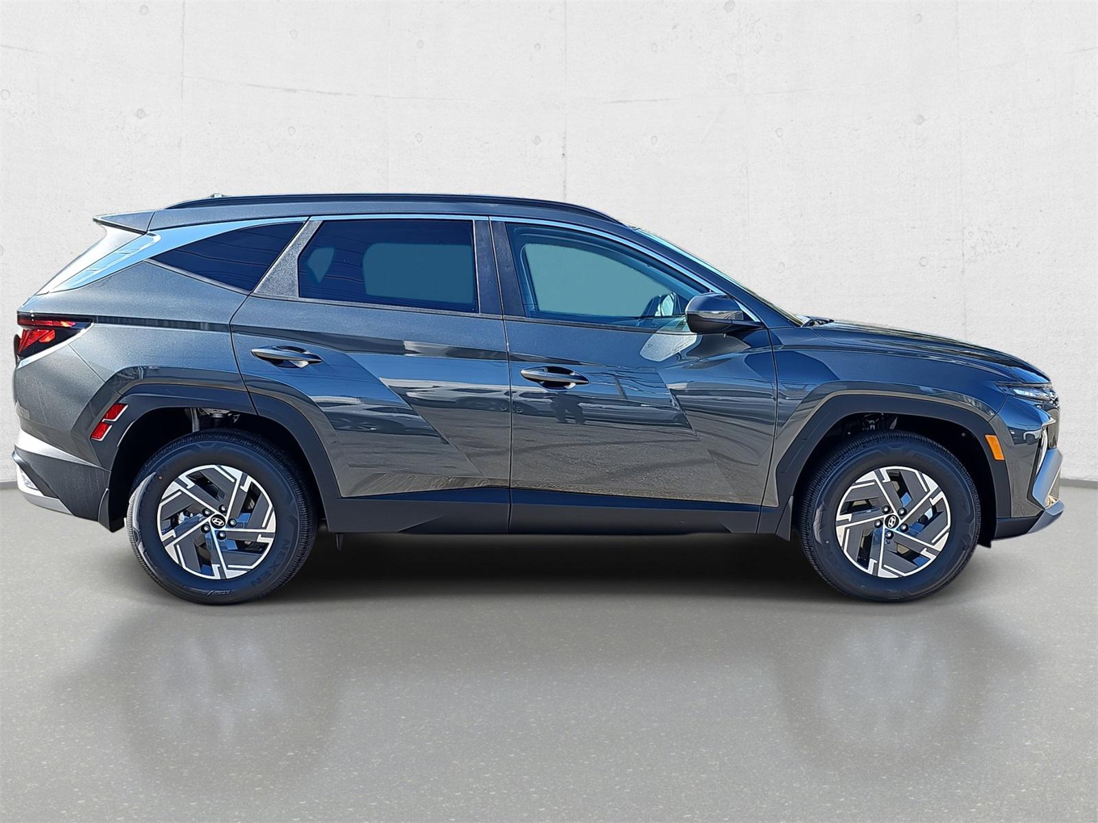 2025 Hyundai Tucson Hybrid Blue photo 2