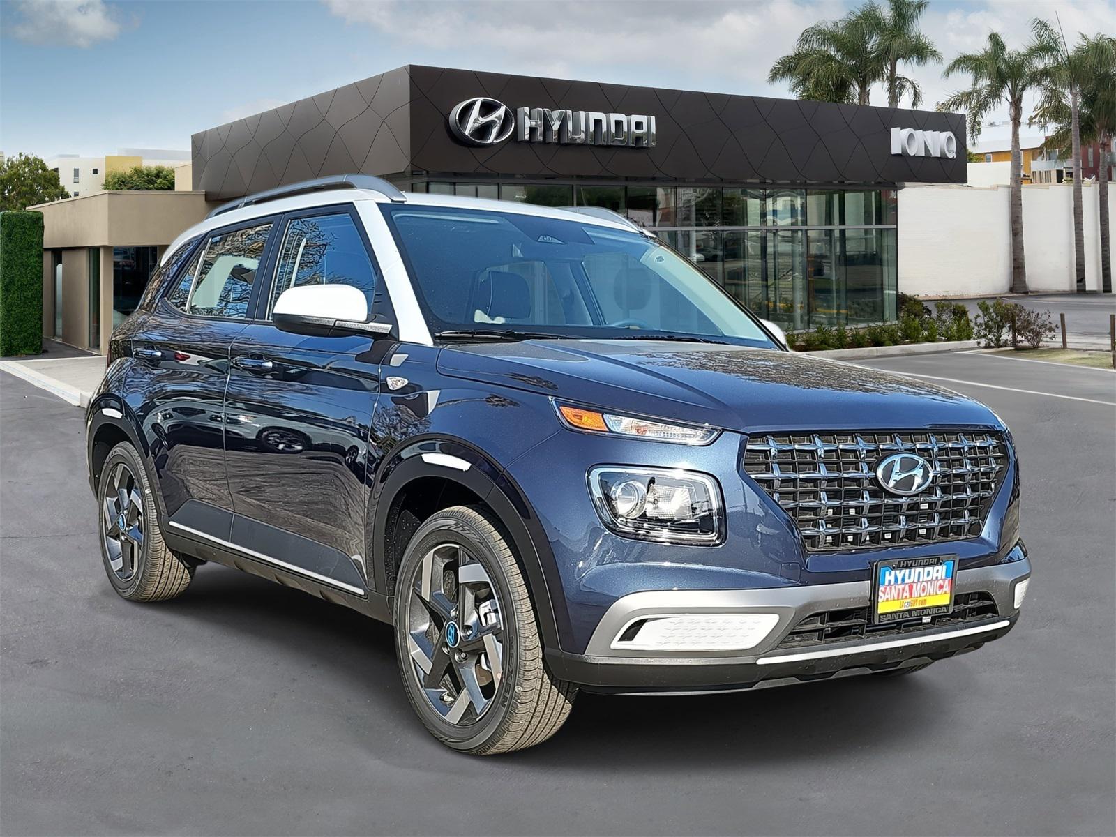 2026 Hyundai Venue SEL w/ 2-Tone Roof IVT's photo