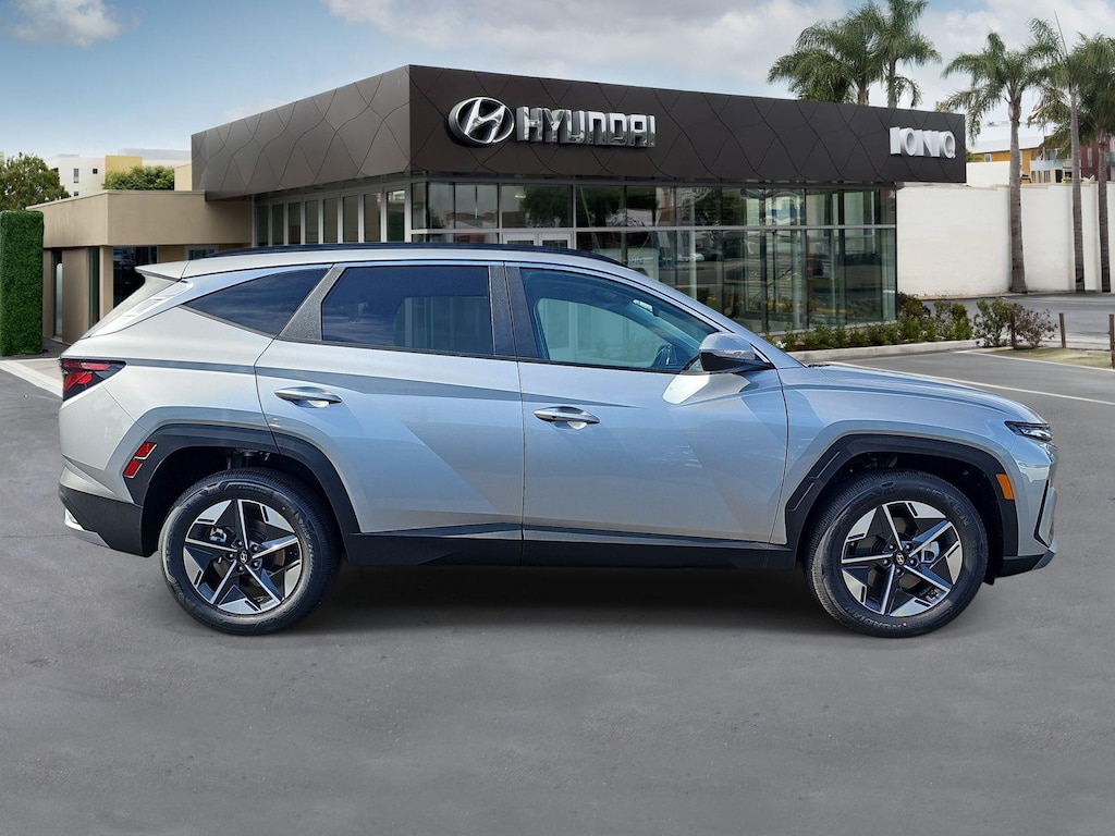 New 2026 Hyundai Tucson Hybrid SEL SUV