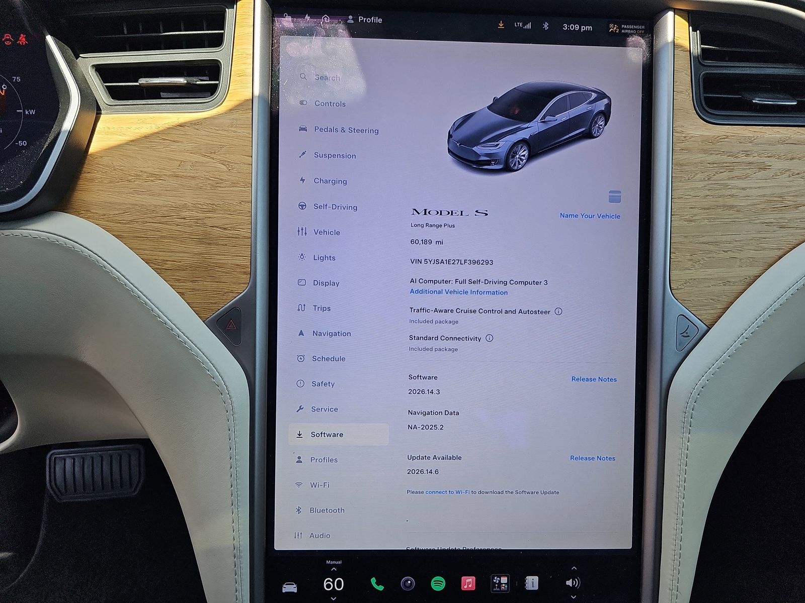 2020 Tesla Model S Long Range - Photo 32