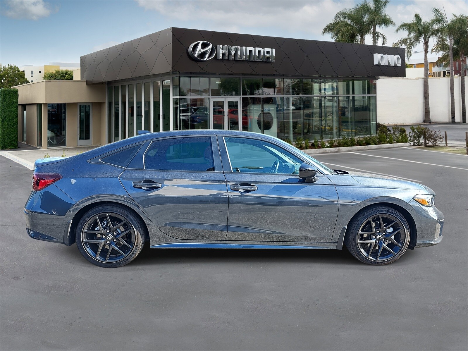 2025 Honda Civic Hybrid Sport photo 2