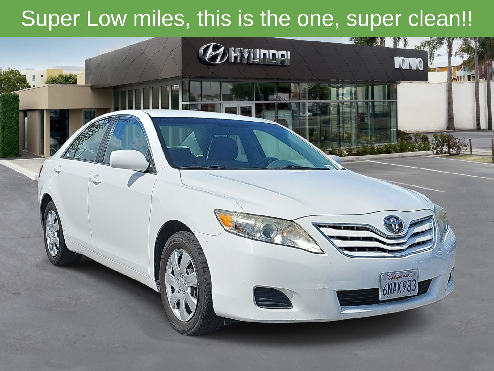 2011 Toyota Camry's photo