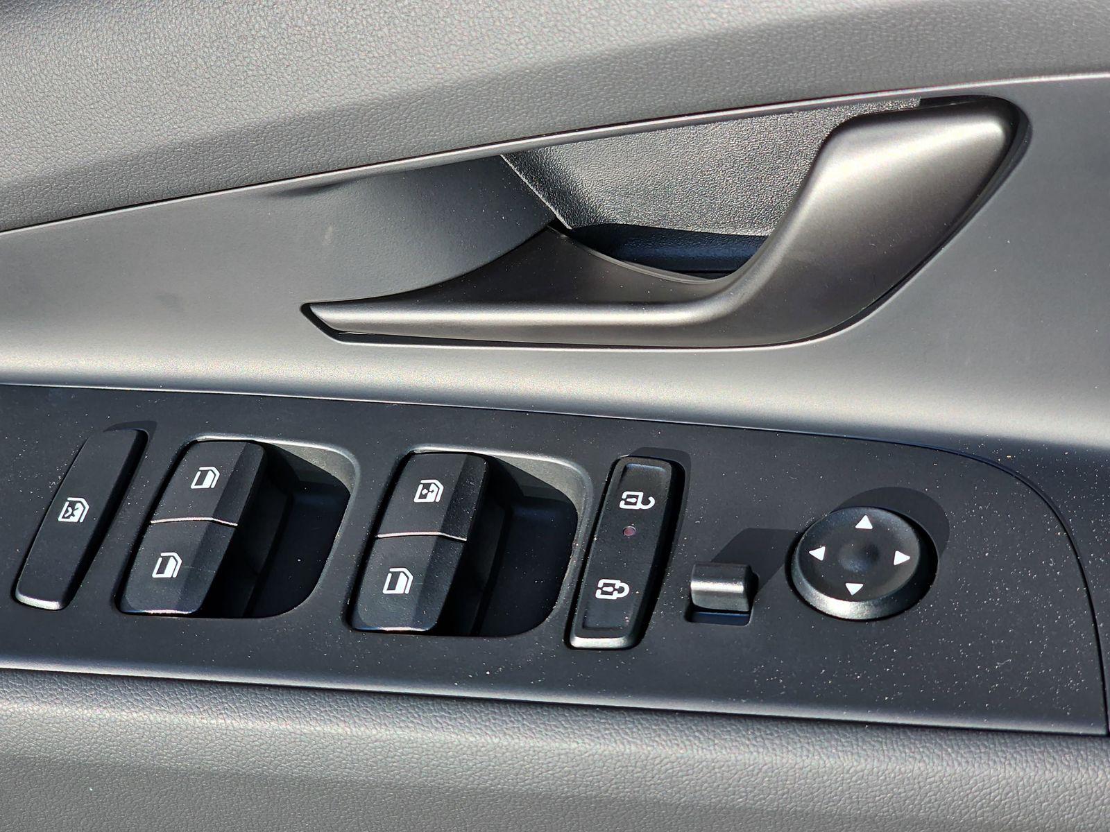 2026 Hyundai Elantra SEL Sport - Photo 31