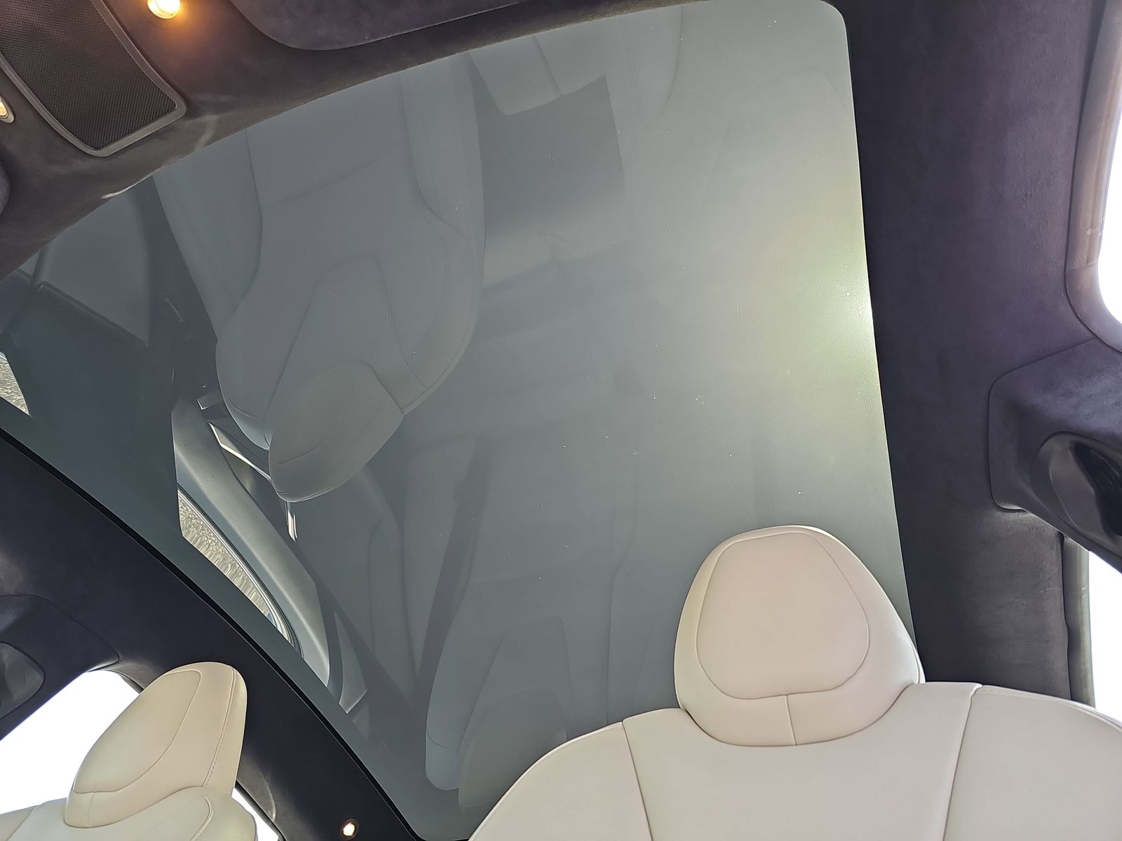 2020 Tesla Model S Long Range - Photo 34