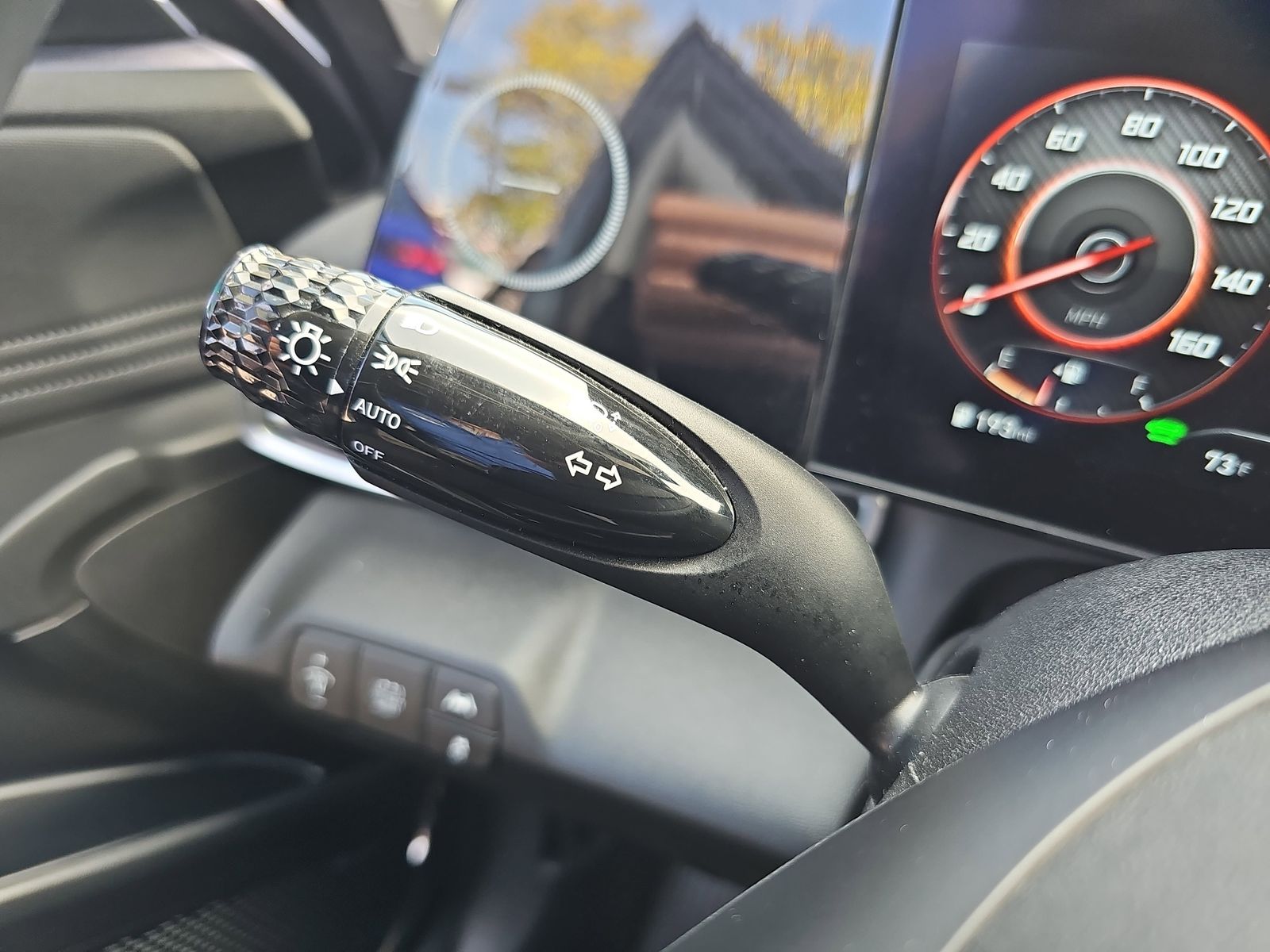 2022 Hyundai Elantra Limited - Photo 19