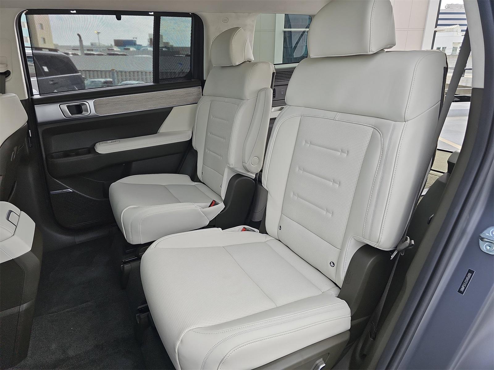 2025 Hyundai Santa Fe Calligraphy - Photo 16