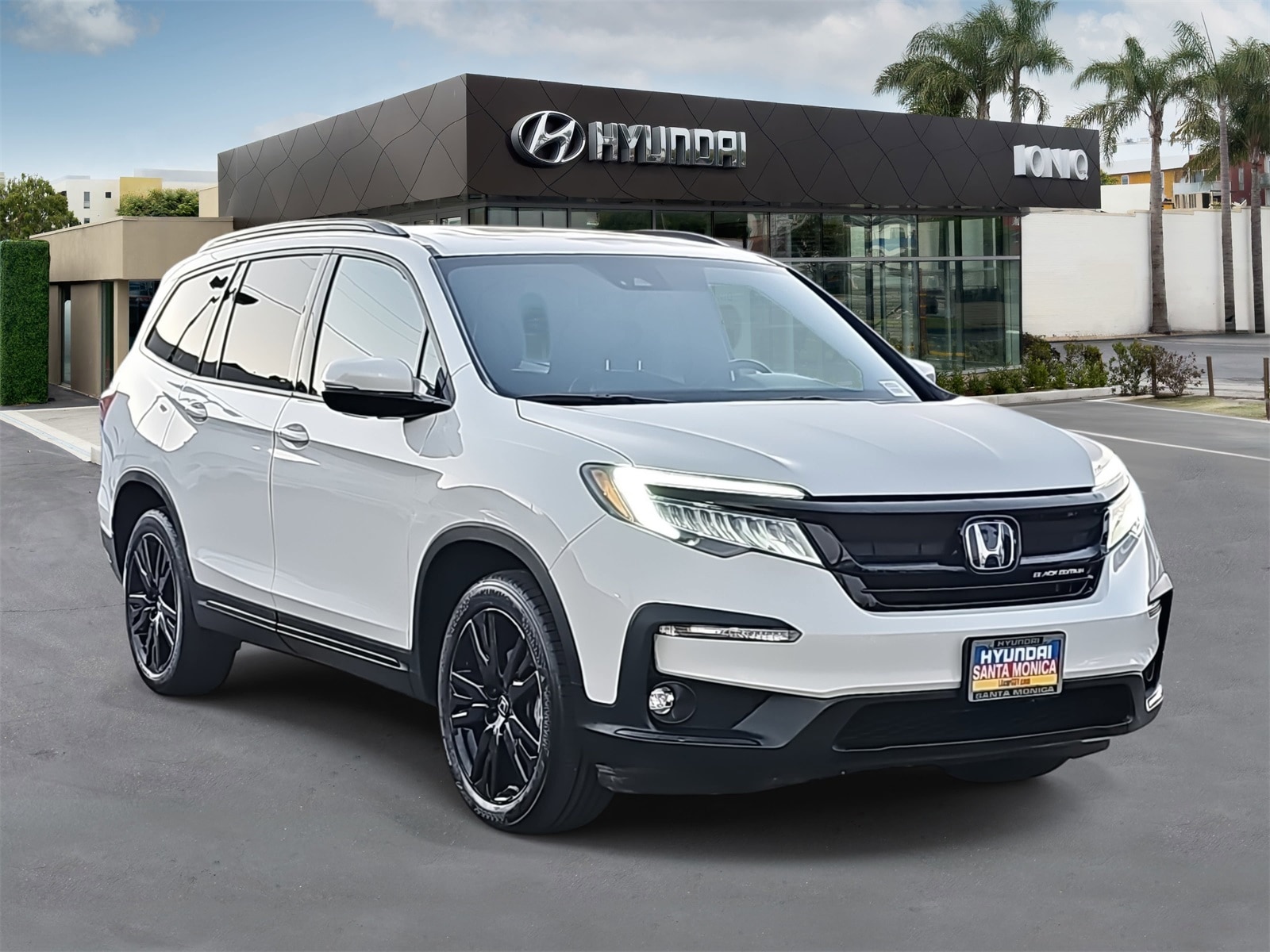 2022 Honda Pilot Black Edition's photo