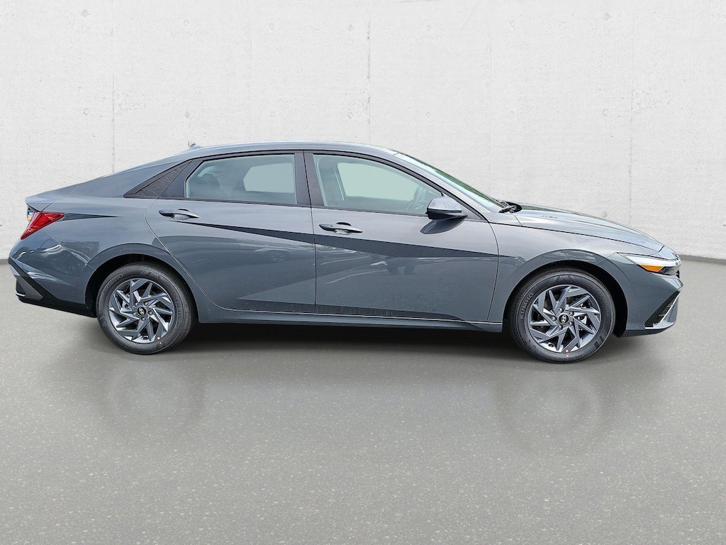 New 2026 Hyundai Elantra Hybrid Blue Sedan