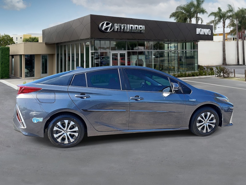 Used 2021 Toyota Prius Prime XLE Hatchback