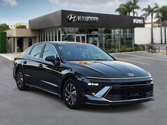 2026 Hyundai Sonata Hybrid Blue Sedan