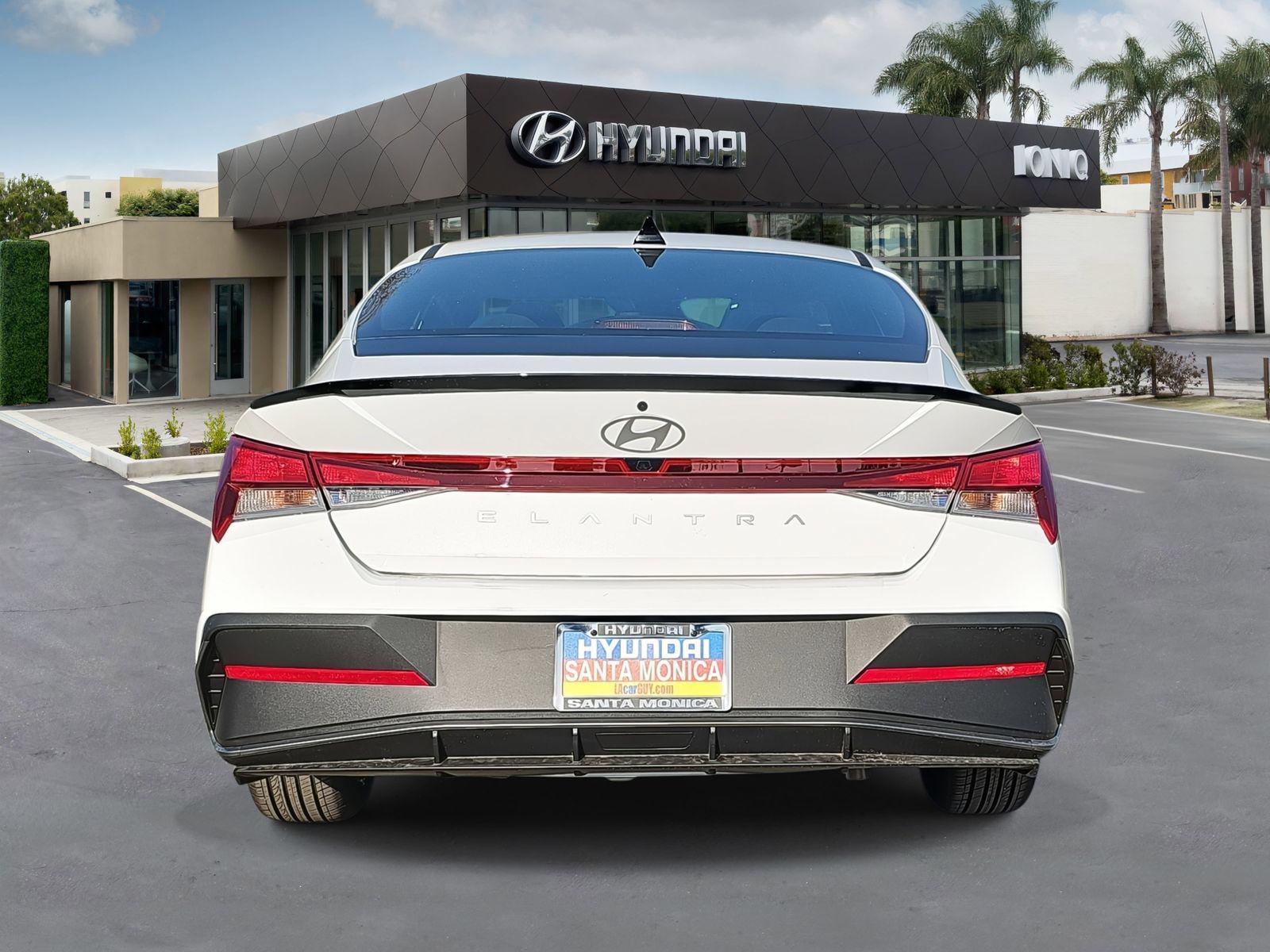 2026 Hyundai Elantra SEL Sport - Photo 4