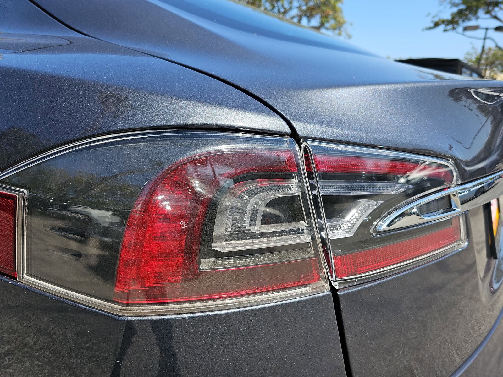 2020 Tesla Model S Long Range - Photo 39