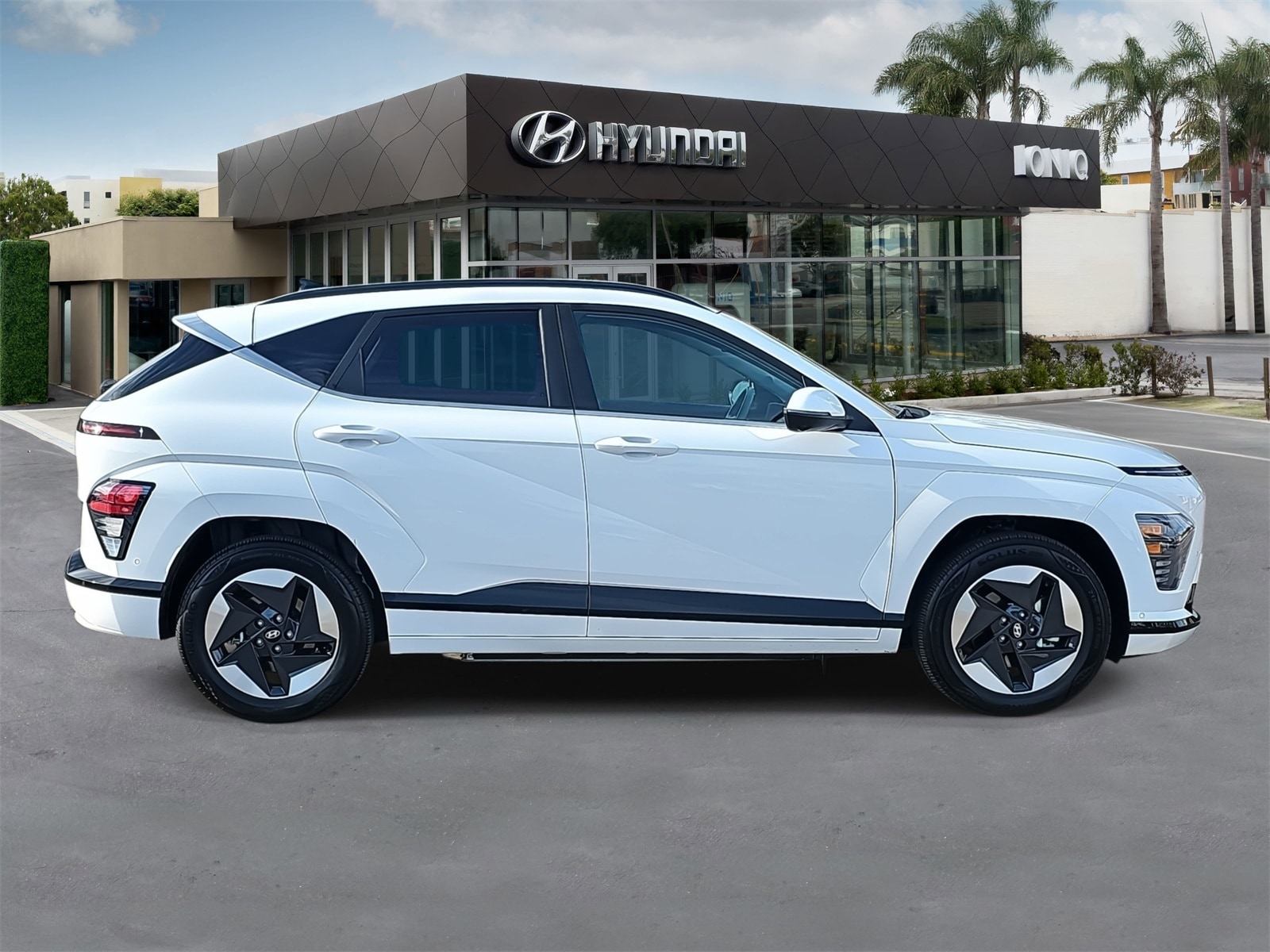 Certified 2024 Hyundai Kona EV Limited with VIN KM8HE3A62RU010331 for sale in Santa Monica, CA