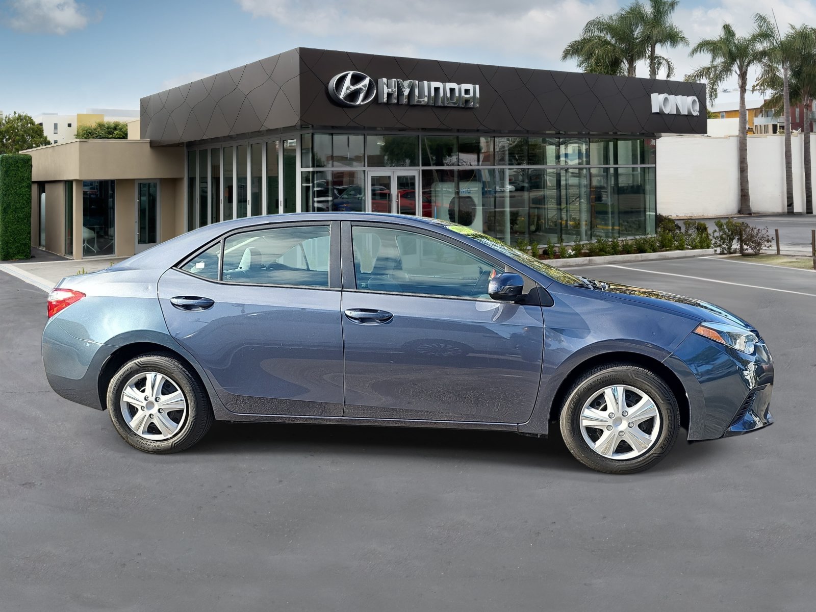 Used 2015 Toyota Corolla L with VIN 5YFBURHE9FP206563 for sale in Santa Monica, CA