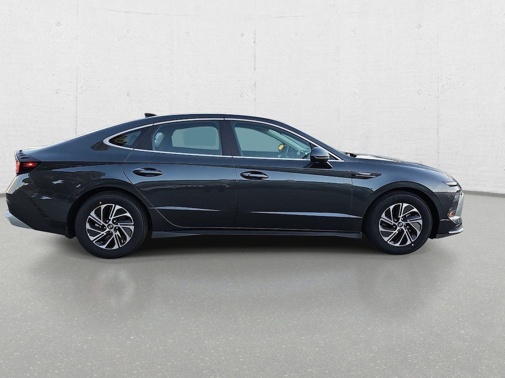 New 2026 Hyundai Sonata Hybrid Blue Sedan
