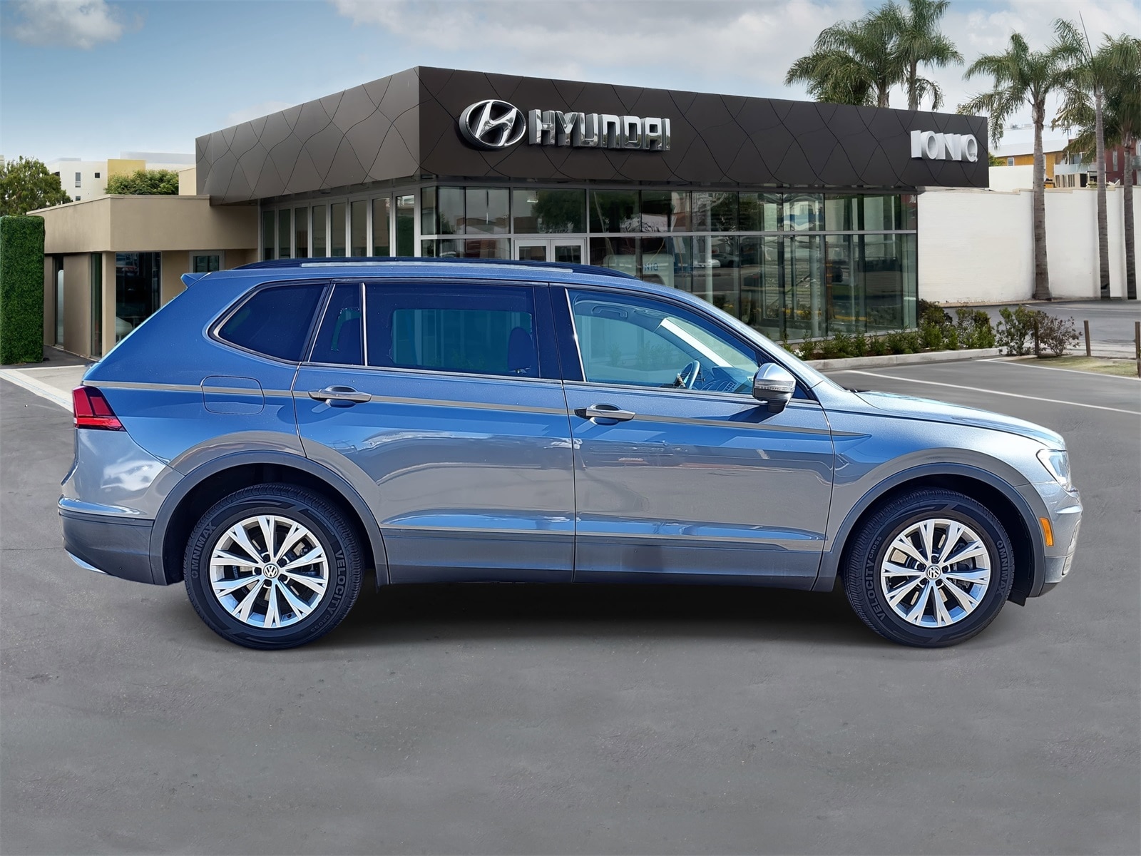 Used 2019 Volkswagen Tiguan S with VIN 3VV1B7AX1KM009116 for sale in Santa Monica, CA