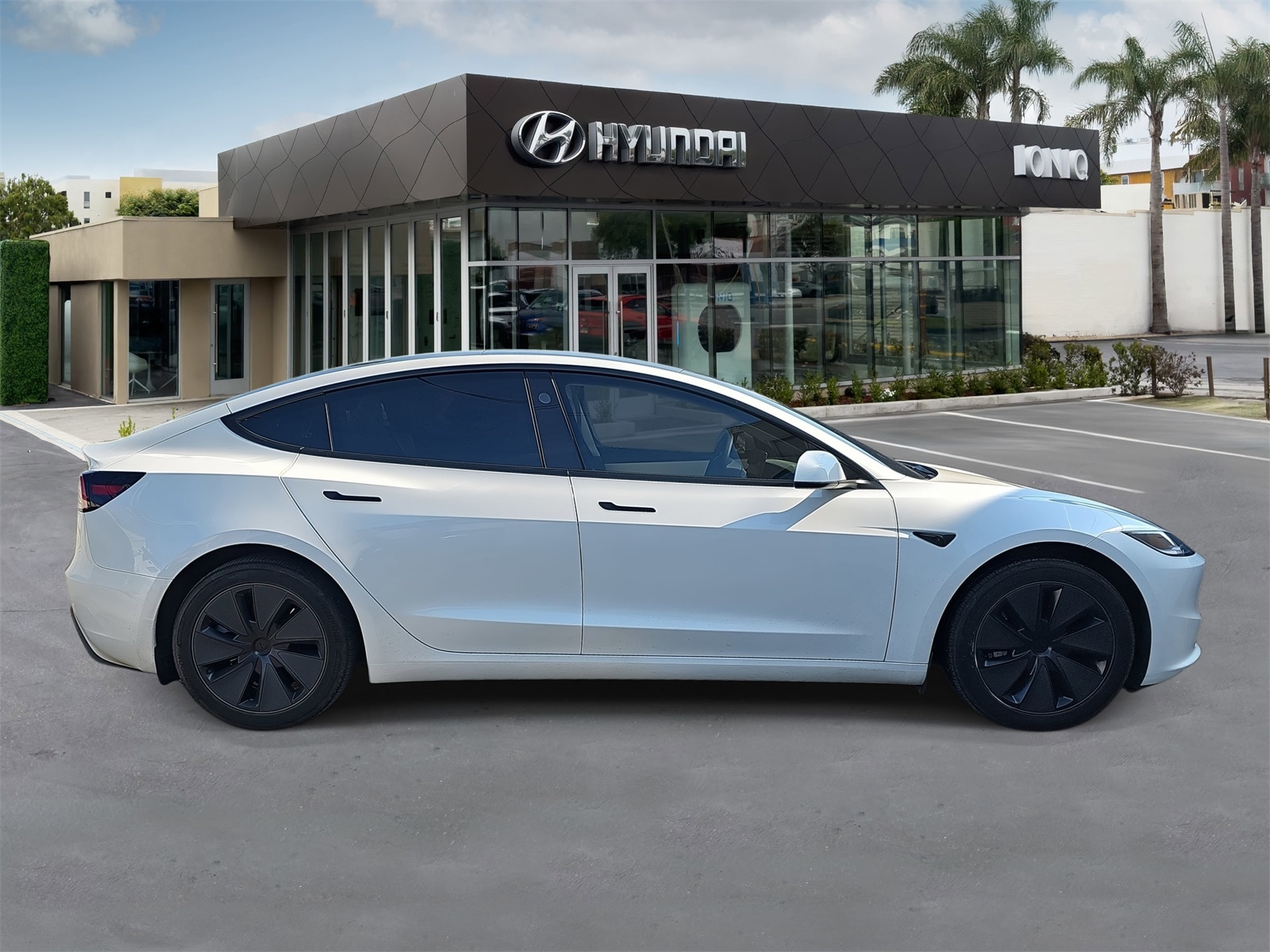 Used 2024 Tesla Model 3 Long Range with VIN 5YJ3E1EB1RF807866 for sale in Santa Monica, CA
