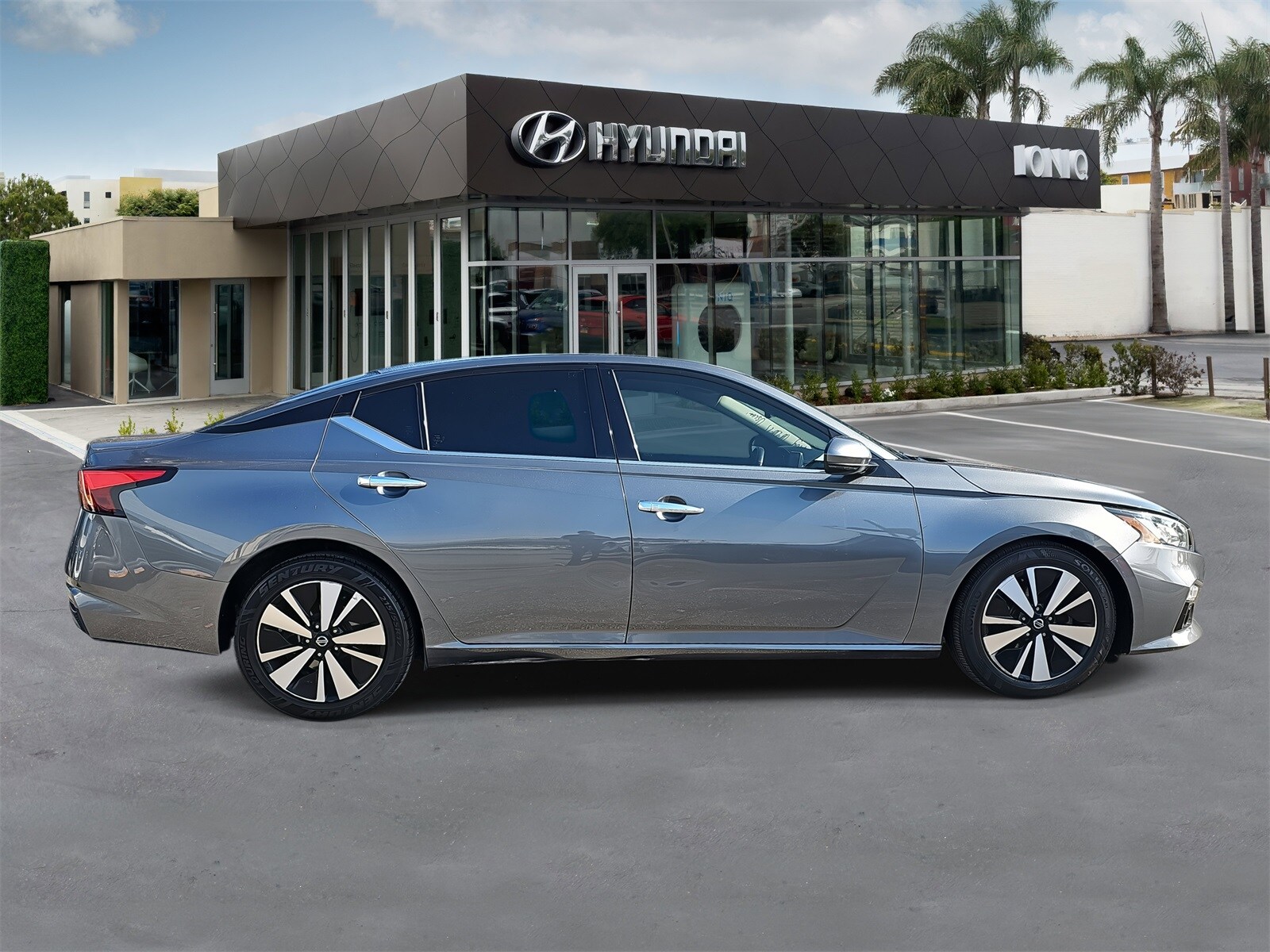 2019 Nissan Altima 2.5 SL photo 2