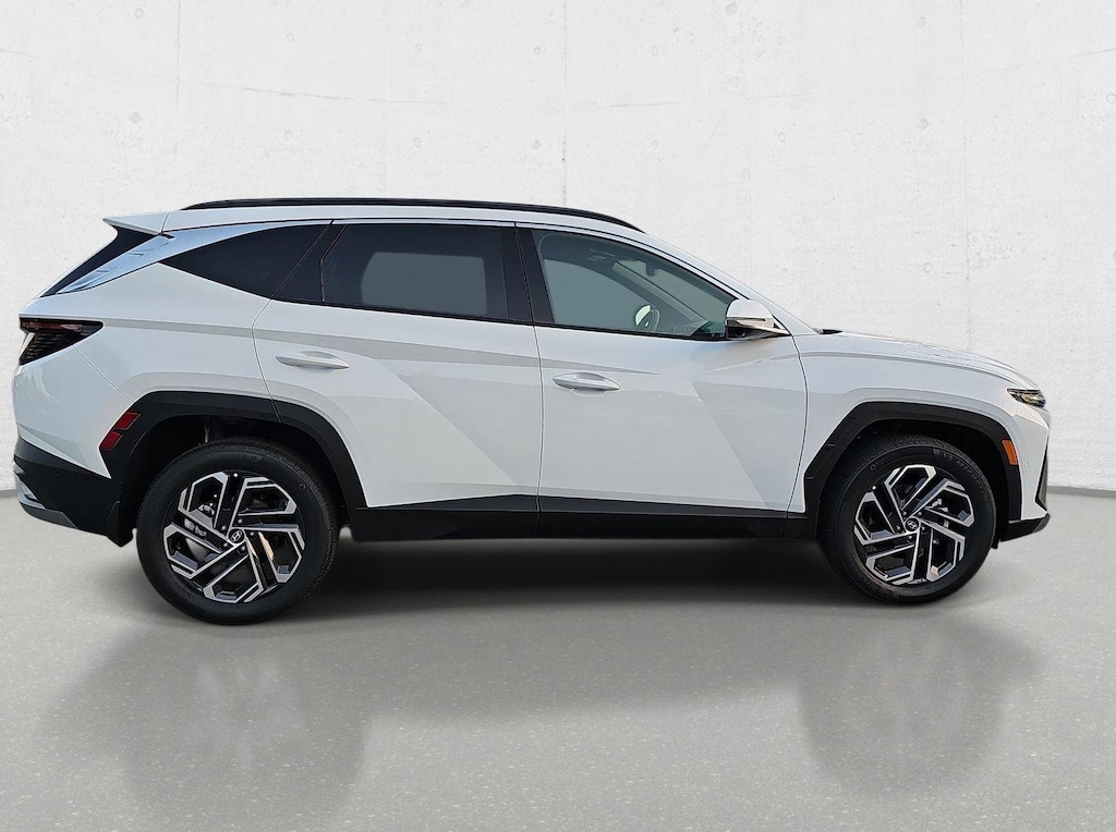 New 2026 Hyundai Tucson Hybrid Limited SUV