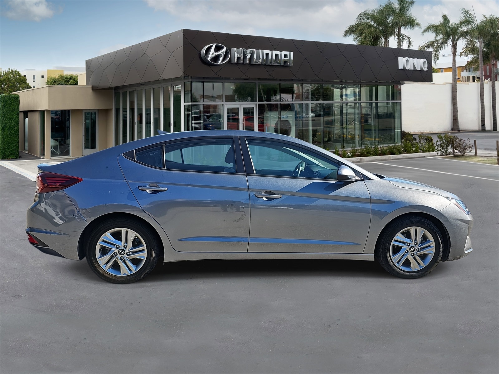 Used 2019 Hyundai Elantra SEL with VIN KMHD84LF9KU735035 for sale in Santa Monica, CA
