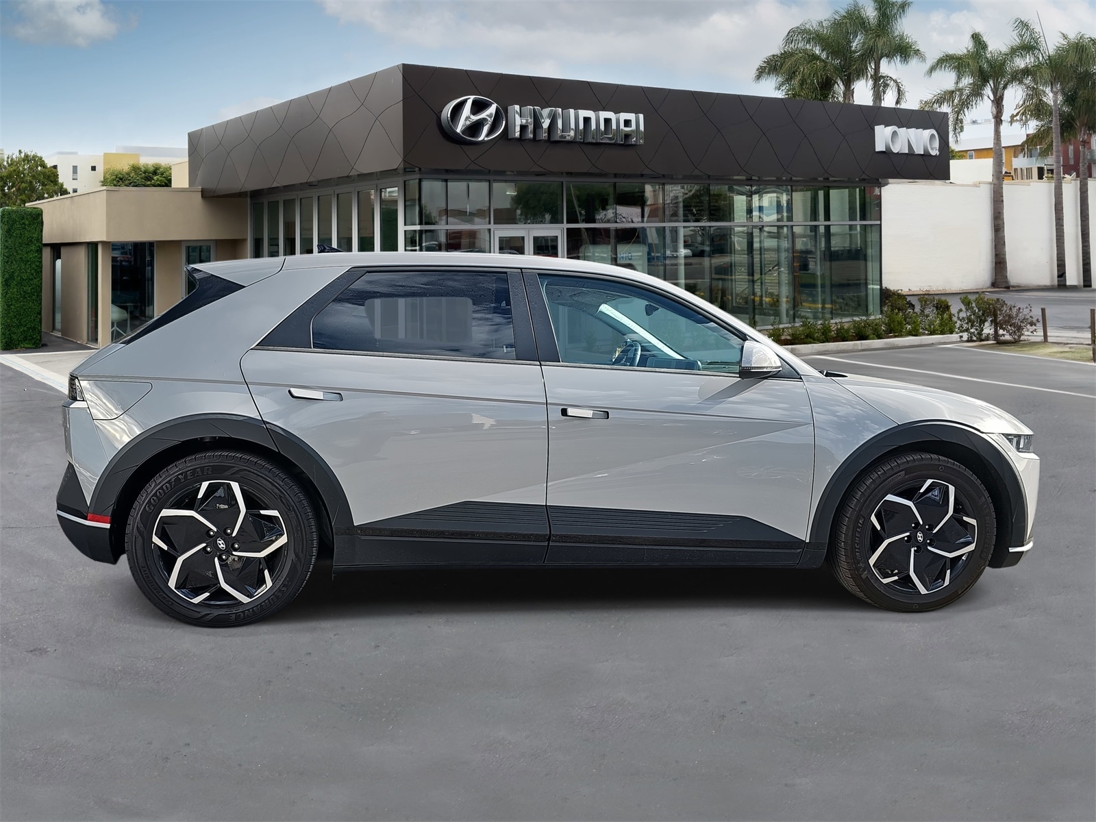 Certified 2024 Hyundai IONIQ 5 SEL with VIN KM8KN4DE3RU291165 for sale in Santa Monica, CA