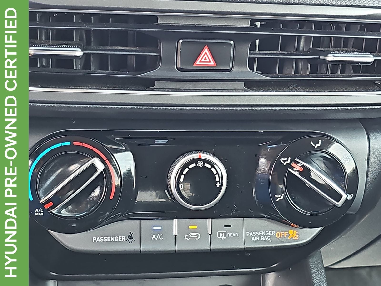 2022 Hyundai Kona SEL - Photo 24