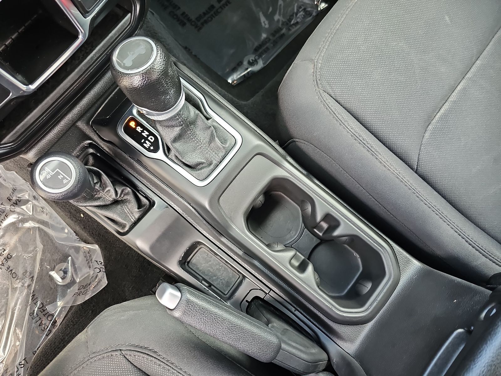 2023 Jeep Wrangler 4-Door Sport - Photo 27