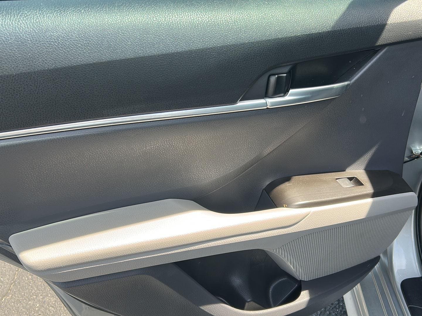2024 Toyota Camry SE - Photo 14