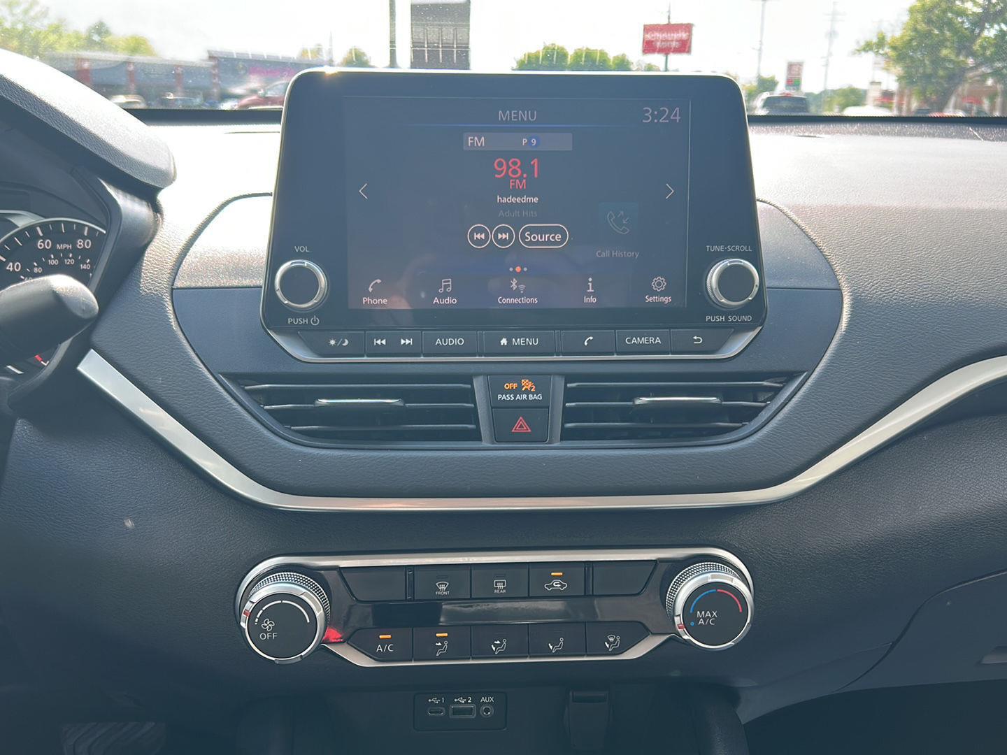 2022 Nissan Altima SV - Photo 18