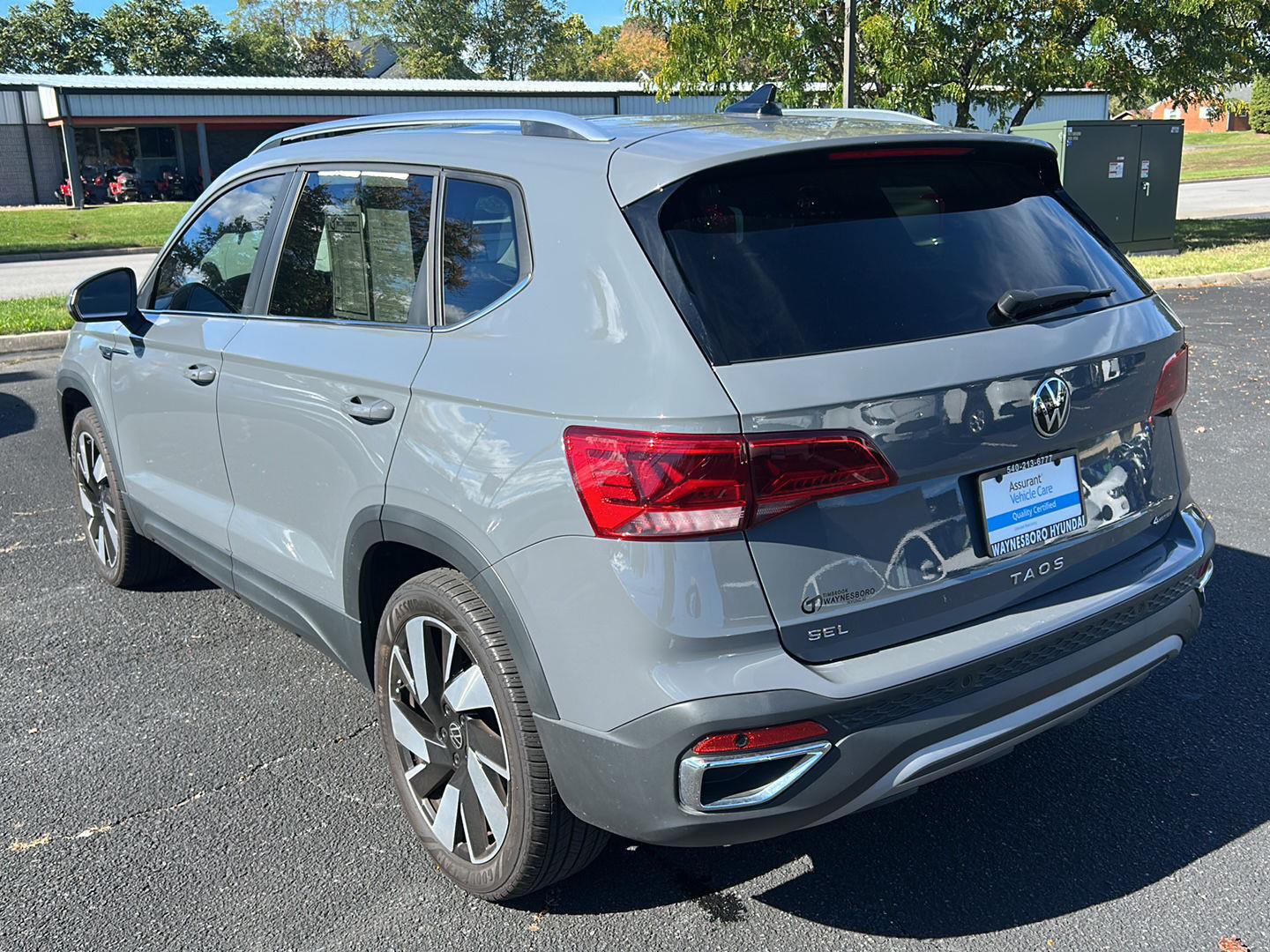Used 2024 Volkswagen Taos SEL 4MOTION